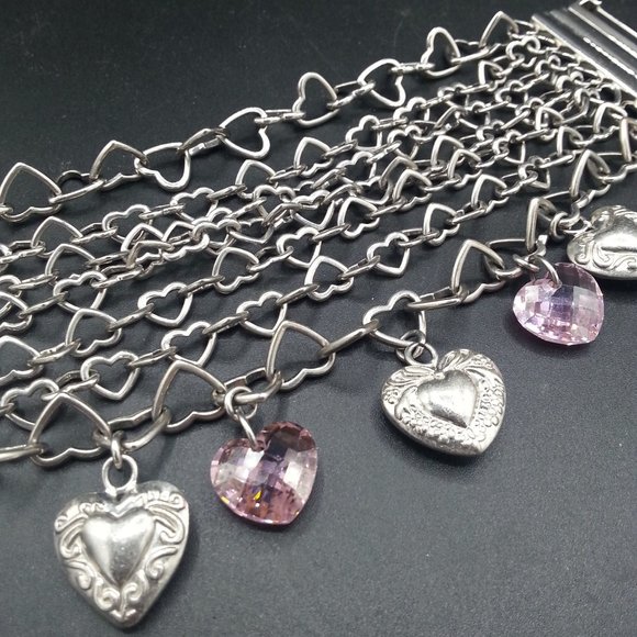 Betsey Johnson Jewelry - Betsey Johnson Chunky Wide Heart Charm Bracelet